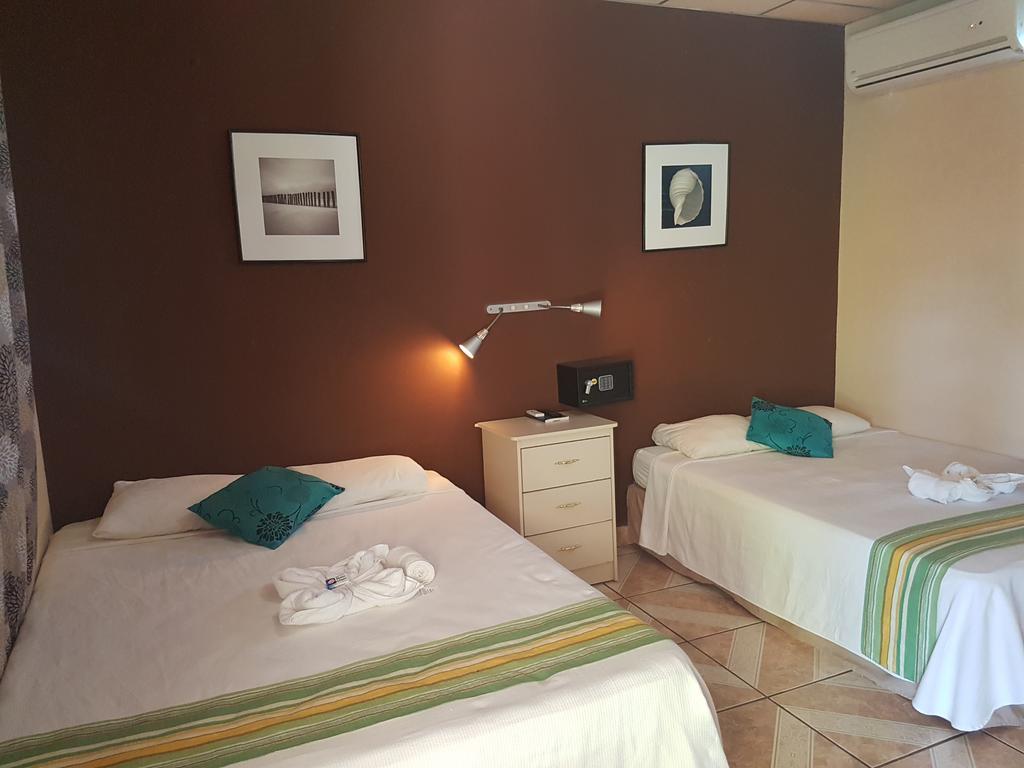 Hotel Miraflores El Cuco Extérieur photo